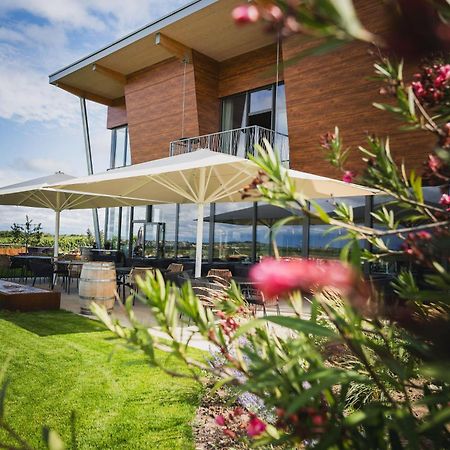 Weinzuhause Hotel-Restaurant-Vinothek Mommenheim Ngoại thất bức ảnh