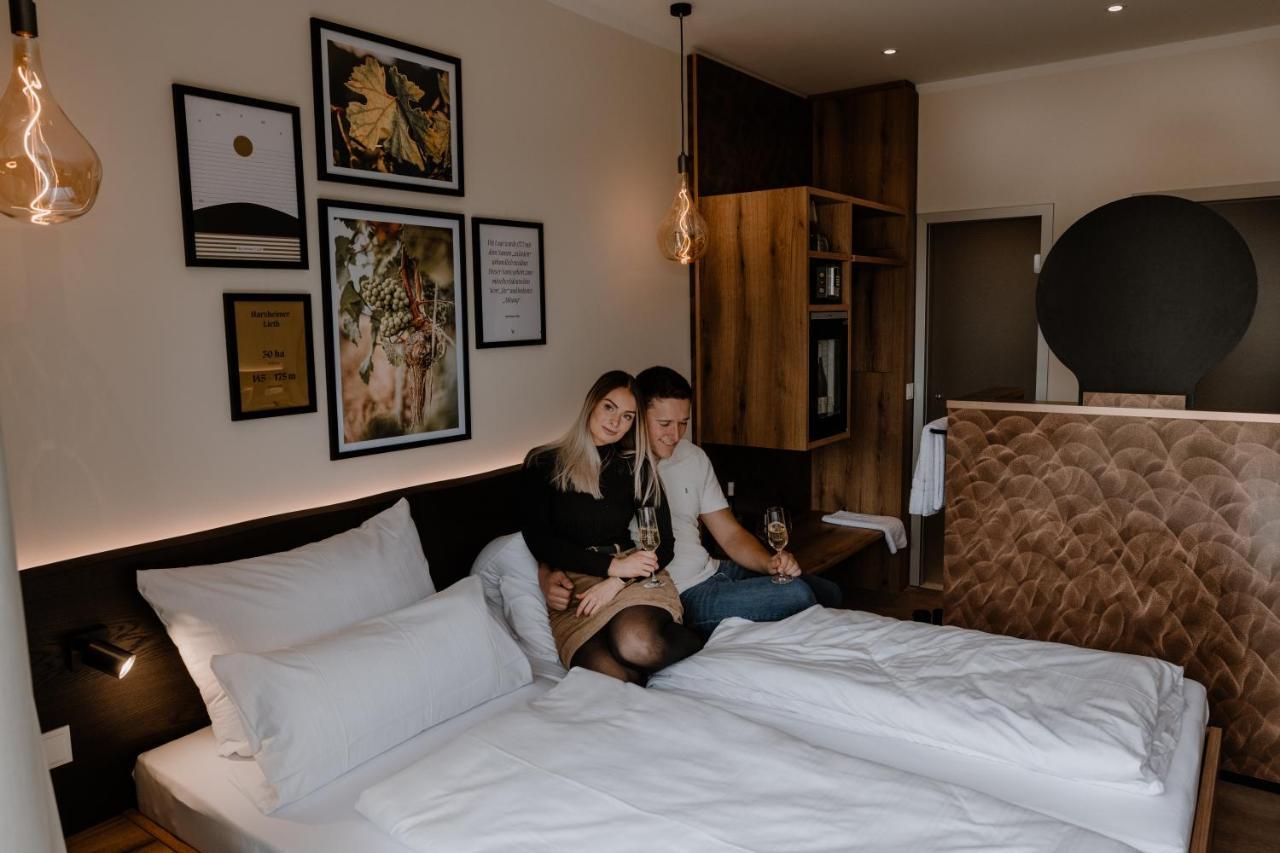 Weinzuhause Hotel-Restaurant-Vinothek Mommenheim Ngoại thất bức ảnh