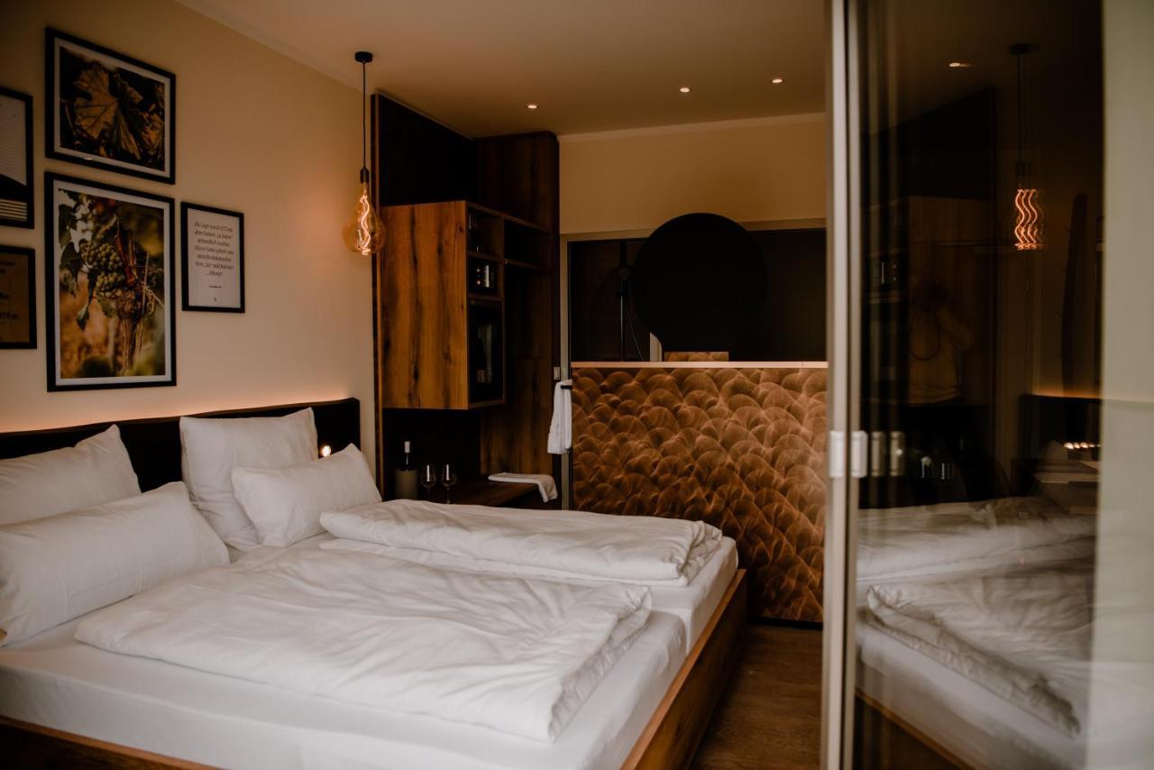 Weinzuhause Hotel-Restaurant-Vinothek Mommenheim Ngoại thất bức ảnh