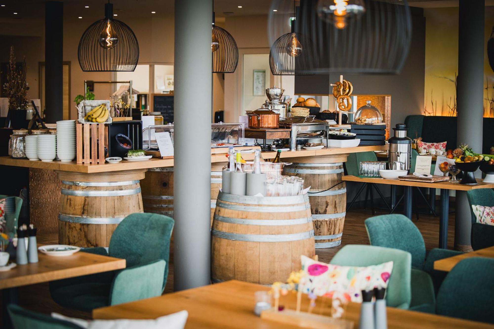 Weinzuhause Hotel-Restaurant-Vinothek Mommenheim Ngoại thất bức ảnh