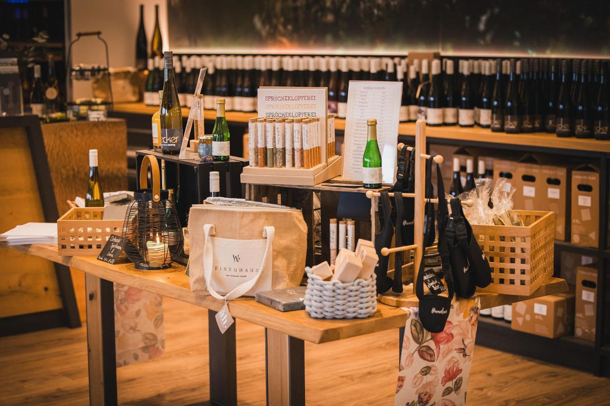 Weinzuhause Hotel-Restaurant-Vinothek Mommenheim Ngoại thất bức ảnh